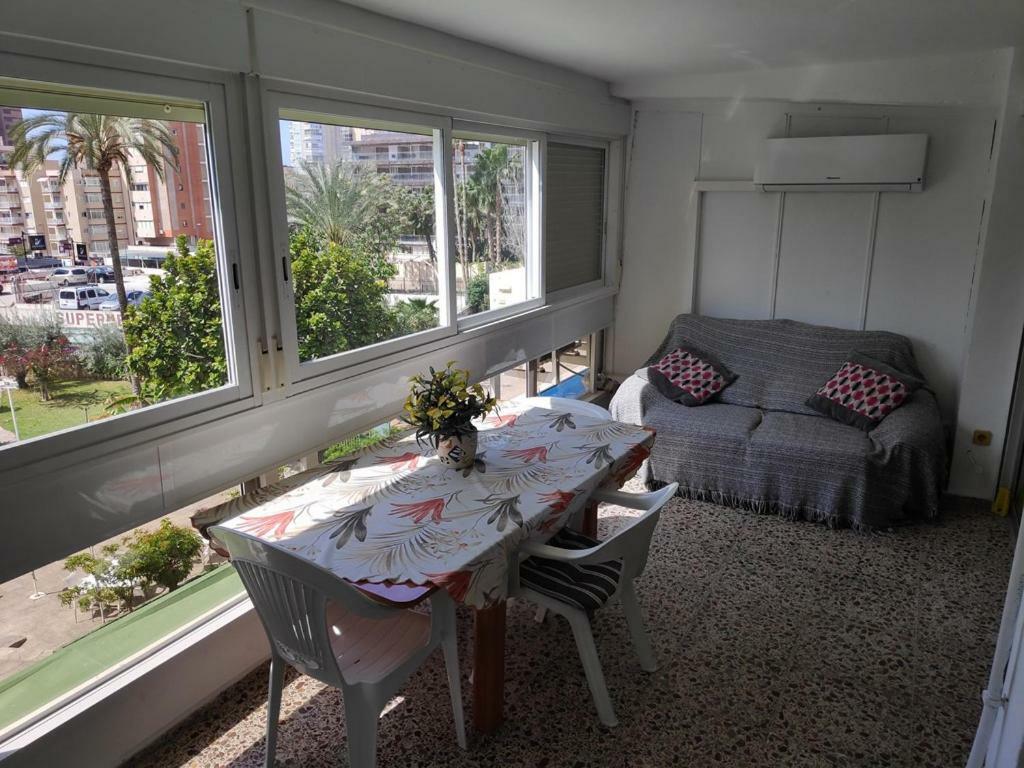 Apartamentos Cervantes Benidorm Zewnętrze zdjęcie