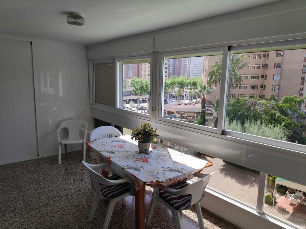 Apartamentos Cervantes Benidorm Zewnętrze zdjęcie
